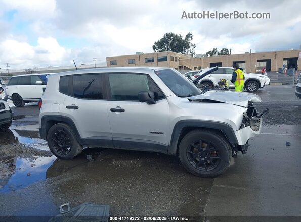 ZACCJAAB4HPF14102 2017 JEEP RENEGADE Silver 