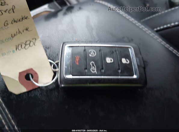 1C4RJKBG5N8545372 2022 JEEP GRAND CHEROKEE White Առջևի վահանակի տեսք