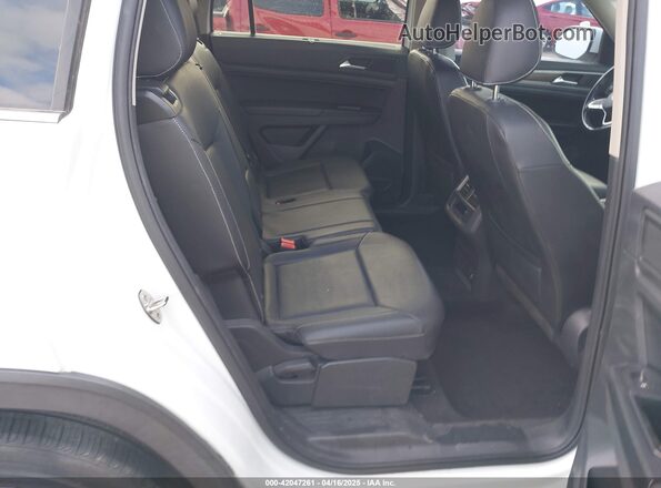 1V2DP2CA9MC534582 2021 VOLKSWAGEN ATLAS White Widok naklejki z numerem VIN
