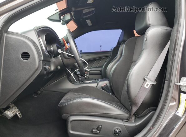 2C3CDXCT1MH556940 2021 DODGE CHARGER Gray Widok wnętrza z przodu