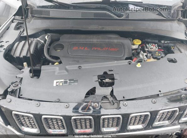 3C4NJDBB8KT847654 2019 JEEP COMPASS Silver Vista trasera