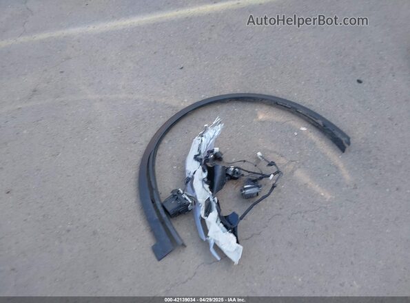 7SAXCBE66RF458402 2024 TESLA MODEL X Silver Առջևի վահանակի տեսք