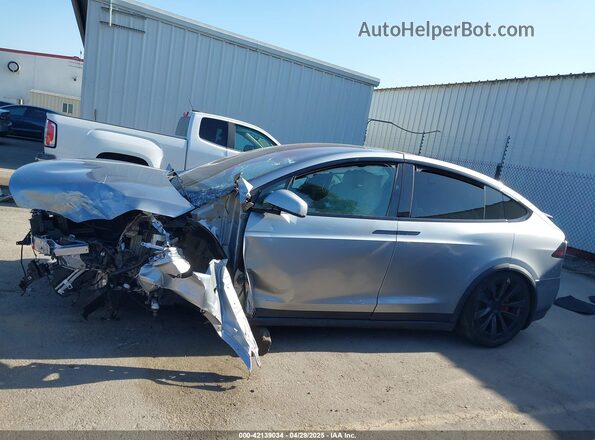 7SAXCBE66RF458402 2024 TESLA MODEL X Silver Սալոնի 360 աստիճան տեսք