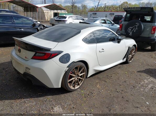 JF1ZNBE11R9756795 2024 TOYOTA GR86 White Հետևի աջ