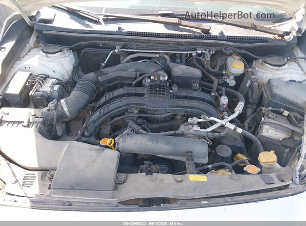 JF2GTAAC3J9281178 2018 SUBARU CROSSTREK White Հետևի տեսք