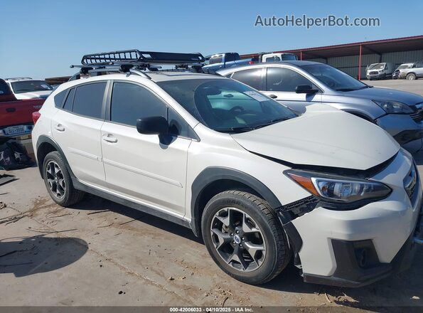 JF2GTAAC3J9281178 2018 SUBARU CROSSTREK White Սալոնի 360 աստիճան տեսք