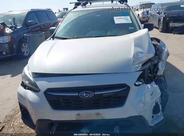 JF2GTAAC3J9281178 2018 SUBARU CROSSTREK White Սալոնի հետևի տեսք