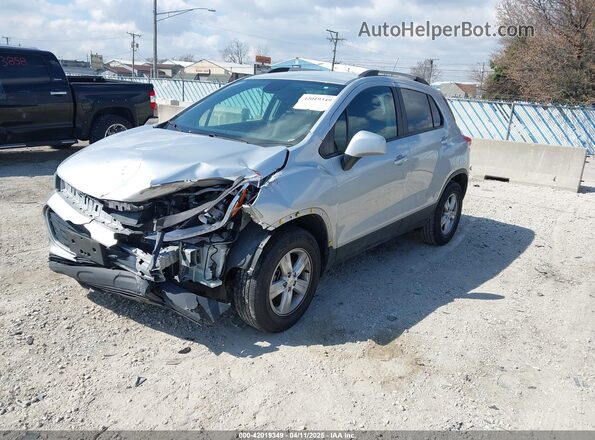 KL7CJPSB2MB326150 2021 CHEVROLET TRAX Silver Przód lewy