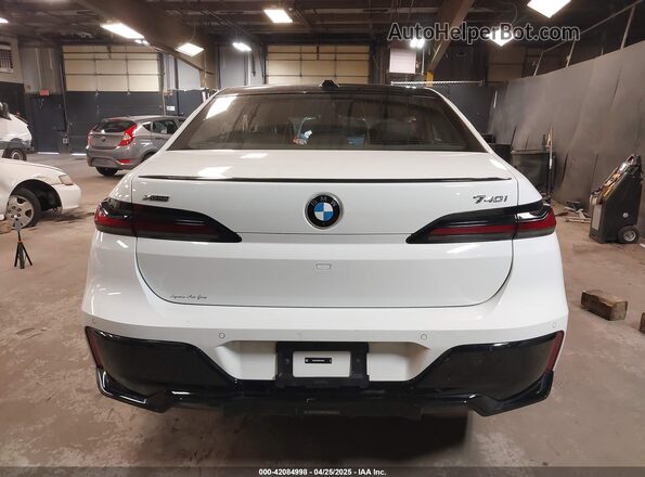 WBA33EH05RCP97943 2024 BMW 7 SERIES White 