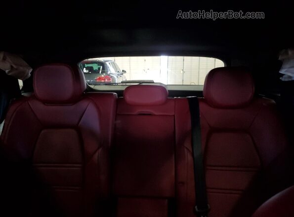 WP1AB2AY3MDA27205 2021 PORSCHE CAYENNE Черный Вид задних сидений