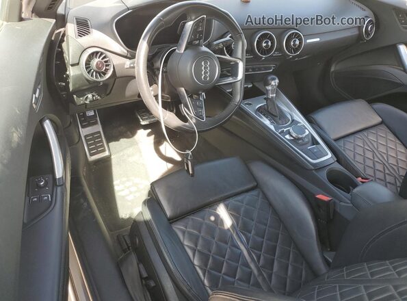 TRUC5AFV4G1024335 2016 AUDI TT Серебряный Вид панели приборов