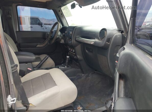 1C4BJWDGXGL286383 2016 JEEP WRANGLER UNLIMITED Gray Սալոնի դիմացի տեսք