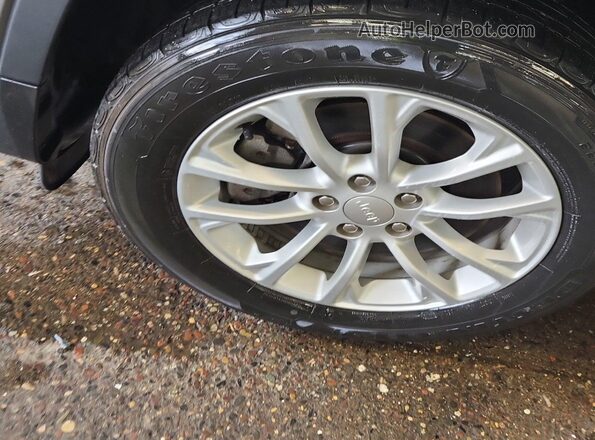 1C4PJLCB1LD536043 2020 JEEP CHEROKEE  Widok z przodu