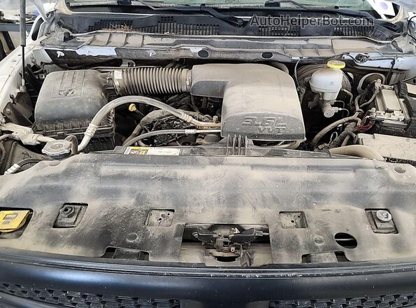 1C6RR7FG2MS577723 2021 RAM 1500 CLASSIC  Widok wnętrza z tyłu