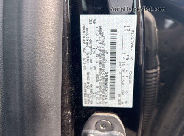 1FMCU0CZ8MUB25933 2021 FORD ESCAPE  Widok zestawu wskaźników