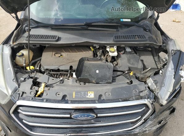 1FMCU0GD1HUD27100 2017 FORD ESCAPE Black ძრავის განყოფილების ხედი