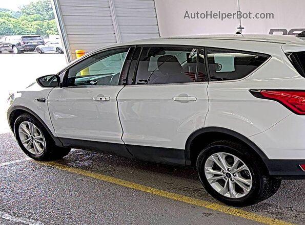 1FMCU0GD2KUC36960 2019 FORD ESCAPE  