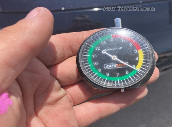 1FMCU9BZ2MUA50765 2021 FORD ESCAPE  Вид салона спереди