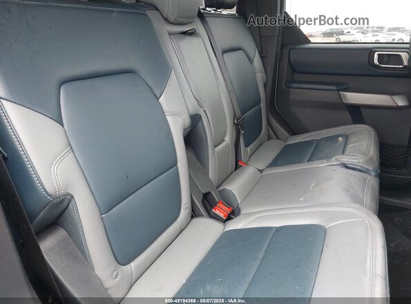 1FMDE5BH9PLB06017 2023 FORD BRONCO Gray Widok naklejki z numerem VIN