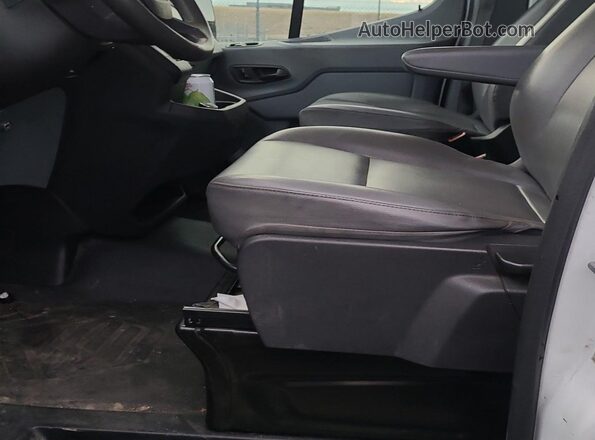 1FTBW2YM4HKB04856 2017 FORD TRANSIT  სალონის 360-გრადუსიანი ხედი