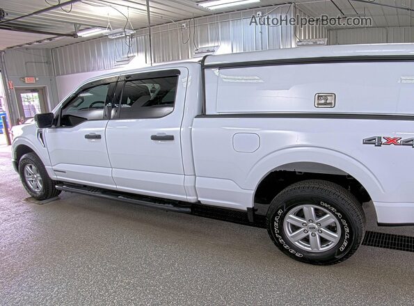 1FTFW1ED0MFD13272 2021 FORD F150  Widok naklejki z numerem VIN