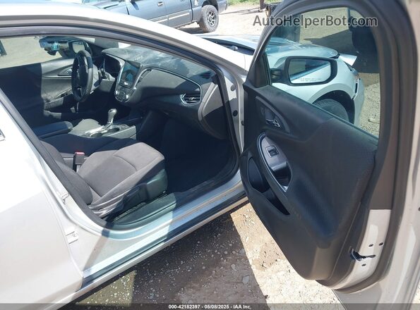 1G1ZD5ST8KF147594 2019 CHEVROLET MALIBU Silver Սալոնի դիմացի տեսք