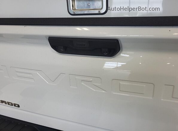 1GC2YLE77MF153180 2021 CHEVROLET SILVERADO  Vista tres cuartos delantera izquierda