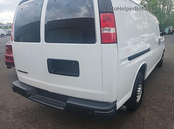 1GCWGAFG3L1163983 2020 CHEVROLET EXPRESS White უკანა მარჯვენა