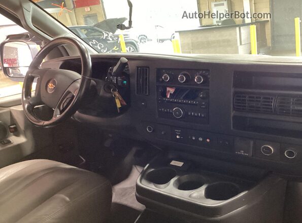 1GCWGAFG4L1260657 2020 CHEVROLET EXPRESS Белый 