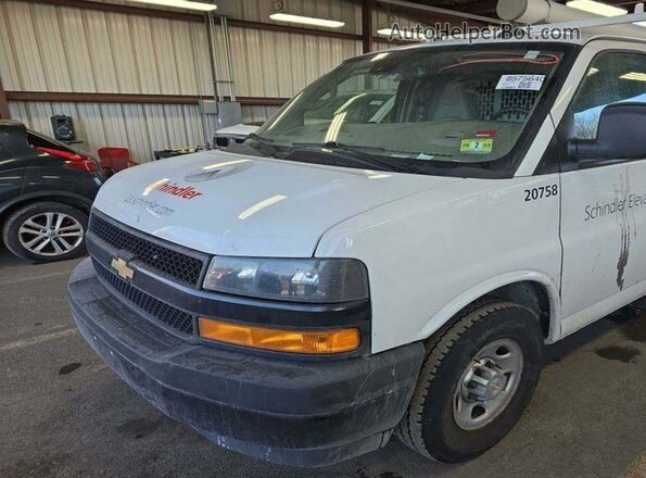 1GCZGGFPXL1276541 2020 CHEVROLET EXPRESS  Передняя левая четверть
