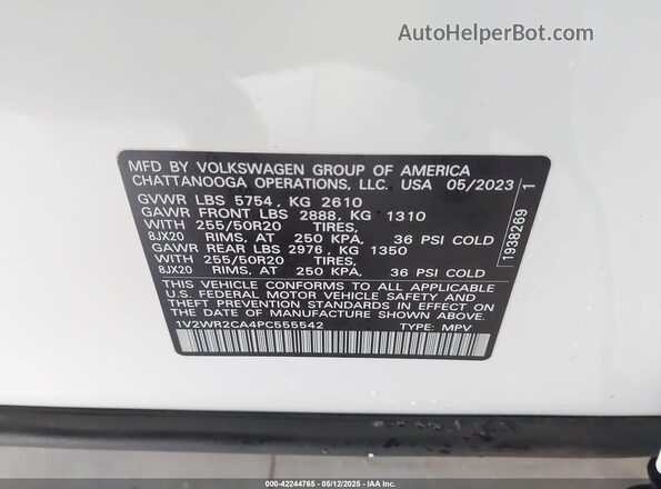 1V2WR2CA4PC555542 2023 VOLKSWAGEN ATLAS Белый Вид подкапотного пространства