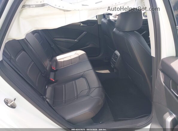 1VWMA7A3XLC013709 2020 VOLKSWAGEN PASSAT White 
