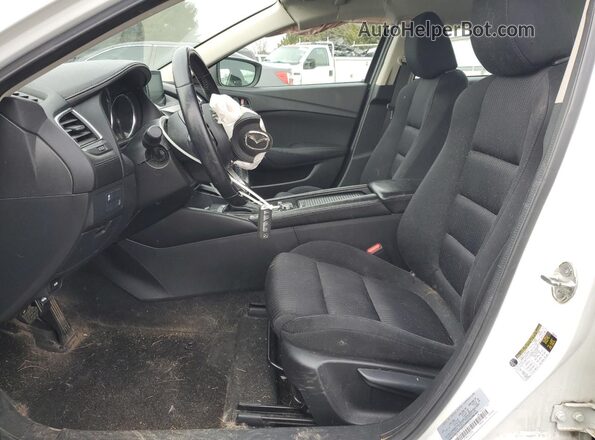 JM1GL1U5XH1136451 2017 MAZDA 6 White Widok wnętrza z przodu