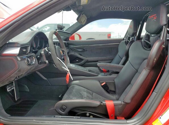 WP0AE2A90JS185090 2018 PORSCHE 911 Red Widok wnętrza z przodu