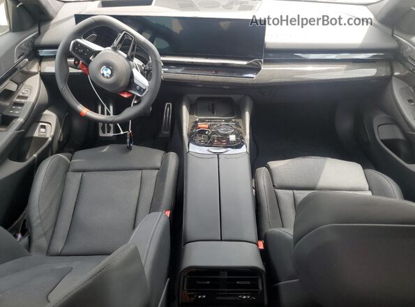 WBS83FK0XSCU02113 2025 BMW M5 Gray Vista del salpicadero