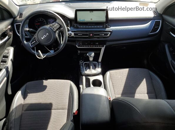 KNDEUCA25N7291850 2022 KIA SELTOS White 