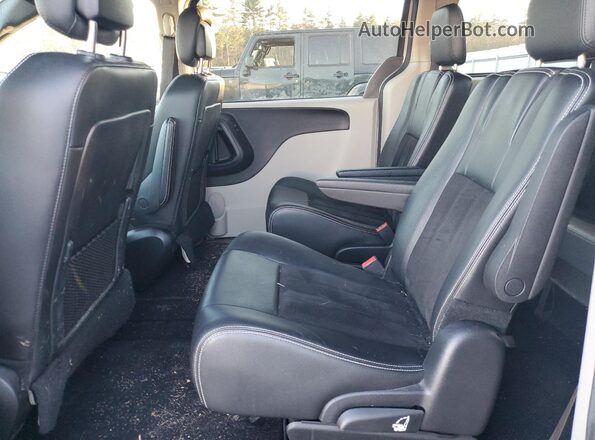2C4RDGCG1KR707730 2019 DODGE GRAND Silver Vista interior trasera