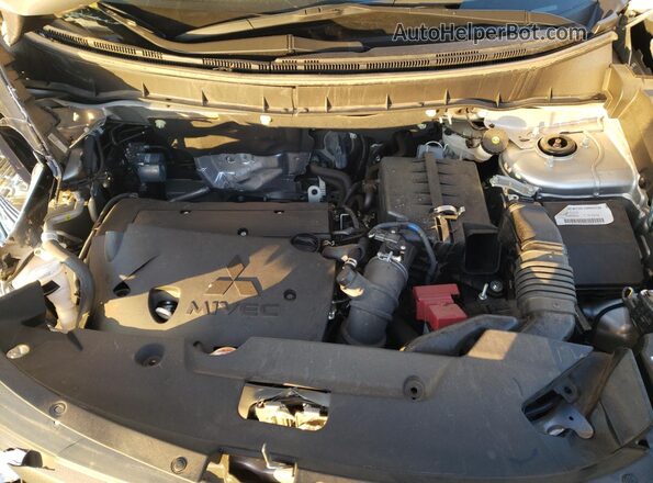 JA4ARUAU9RU005166 2024 MITSUBISHI OUTLANDER Silver 