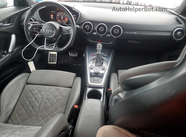 TRUC1AFVXG1033004 2016 AUDI TT Red Widok deski rozdzielczej