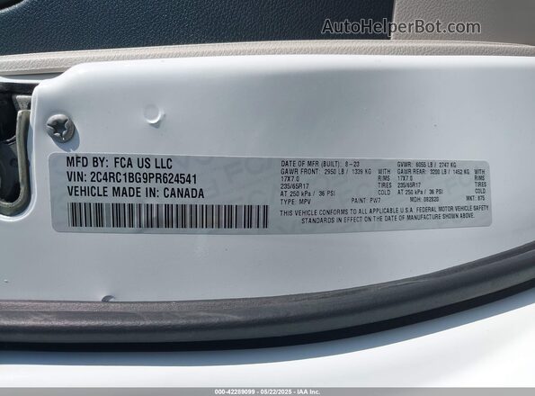 2C4RC1BG9PR624541 2023 CHRYSLER PACIFICA White Widok komory silnika