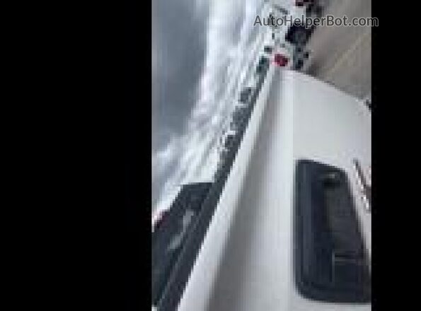 2GT22NEG3K1225073 2019 GMC SIERRA Белый 