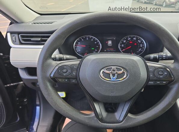 2T3P1RFV0MW225619 2021 TOYOTA LE  Передняя левая четверть