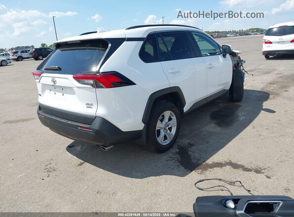 2T3P1RFVXMC202835 2021 TOYOTA LE Белый Задняя правая четверть
