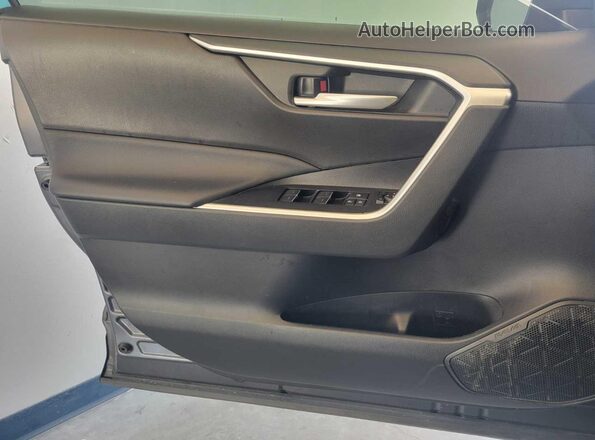 2T3RWRFV4PW172048 2023 TOYOTA LE  Սալոնի դիմացի տեսք