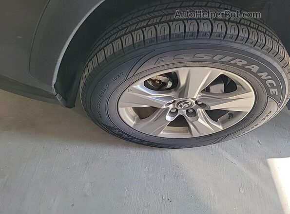 2T3RWRFV4PW172048 2023 TOYOTA LE  