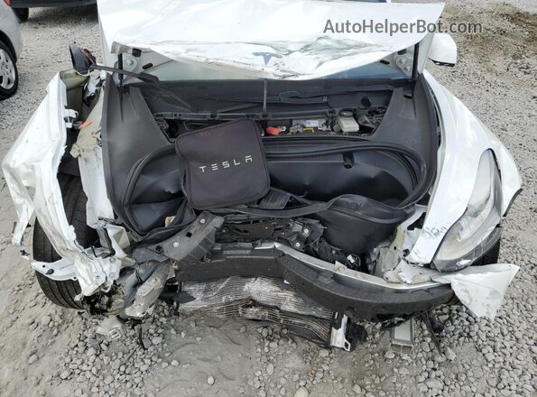 5YJ3E1EA1LF597994 2020 TESLA MODEL White Rear interior view