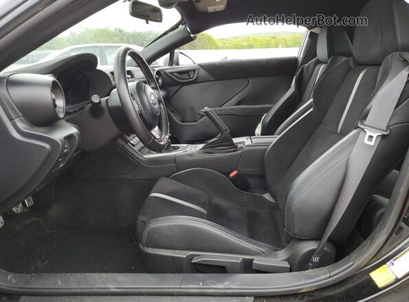 JF1ZNBE16R9754640 2024 TOYOTA GR Black წინა სალონის ხედი