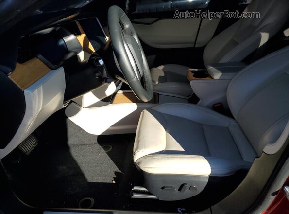 5YJSA1E24LF391469 2020 TESLA MODEL Красный Вид салона спереди