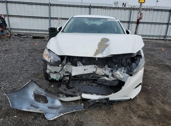 JM1GL1U5XH1136451 2017 MAZDA 6 White Widok z przodu