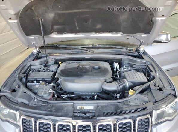 1C4RJFBG3JC450470 2018 JEEP GRAND Silver Engine compartment view
